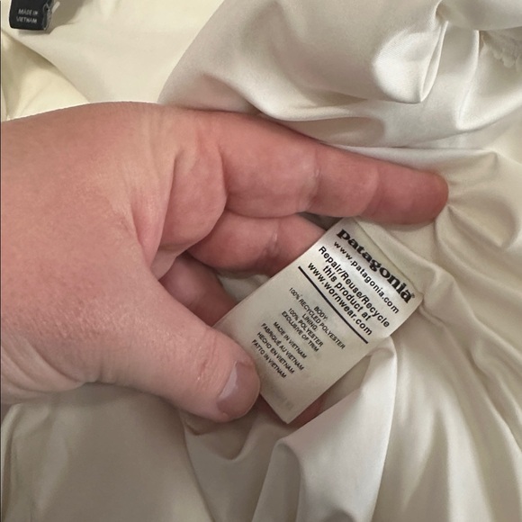 Patagonia Women's Soft White Vest - Picture 6 of 6